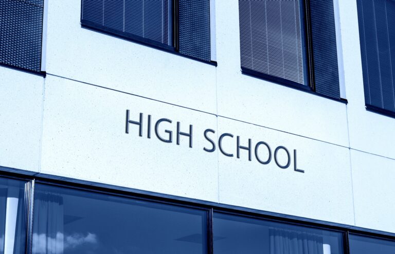 Best 10 High Schools in London - KEY SCHOOLS